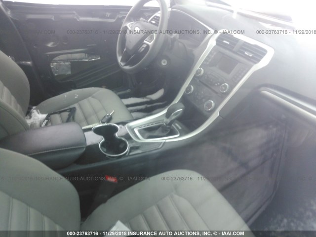 3FA6P0G70FR127693 - 2015 FORD FUSION S GRAY photo 5