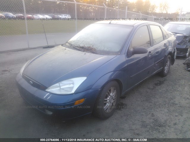 1FAFP3434YW275106 - 2000 FORD FOCUS SE/SE SPORT BLUE photo 2