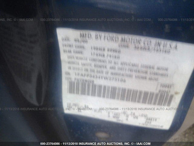 1FAFP3434YW275106 - 2000 FORD FOCUS SE/SE SPORT BLUE photo 9