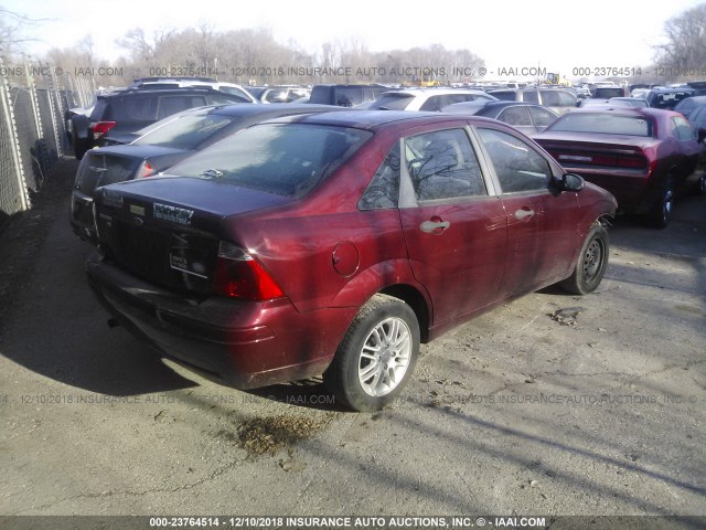 1FAFP34N87W244196 - 2007 FORD FOCUS ZX4/S/SE/SES MAROON photo 4