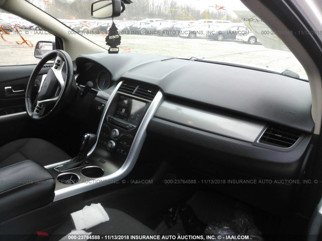 2FMDK4JC2BBA87263 - 2011 FORD EDGE SEL WHITE photo 5