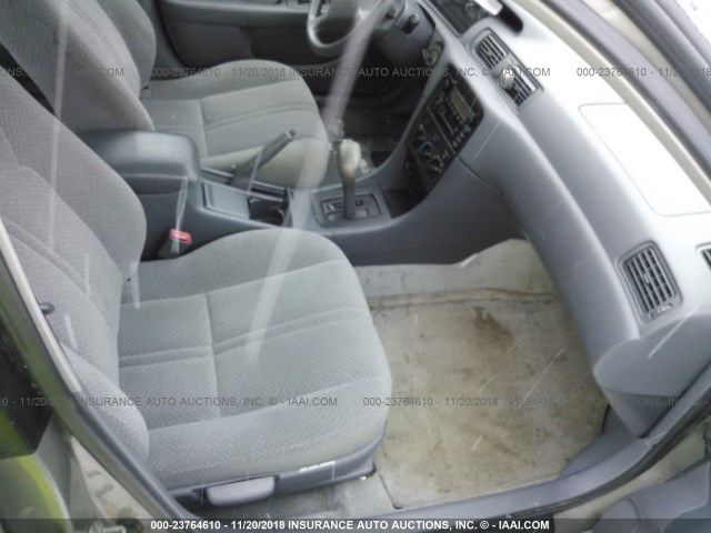 4T1BG28K01U063563 - 2001 TOYOTA CAMRY CE/LE/XLE GRAY photo 5