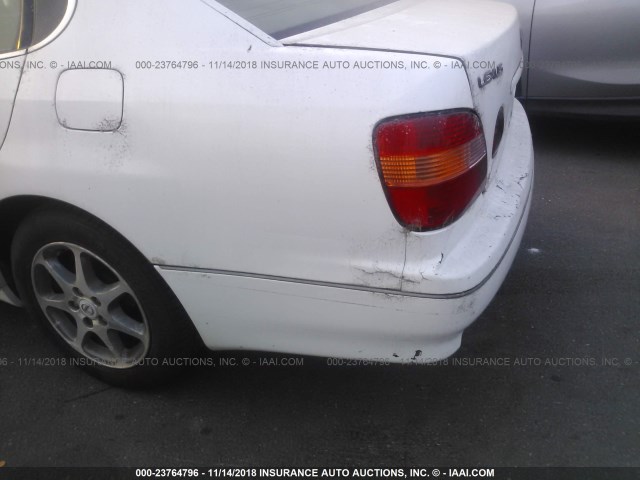 JT8BD68S6Y0111751 - 2000 LEXUS GS 300 WHITE photo 6