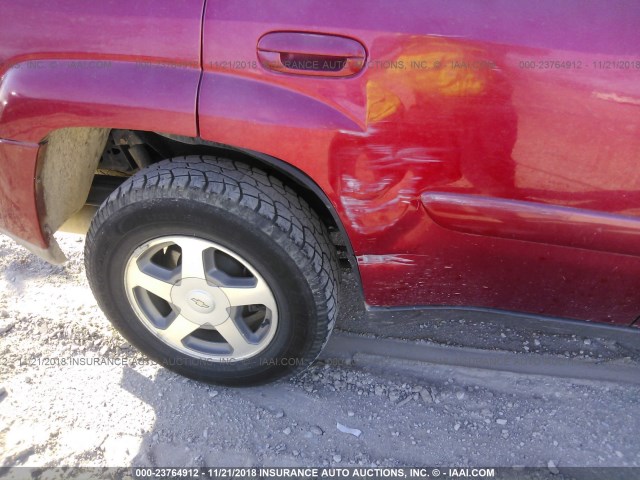 1GNDS13S442376815 - 2004 CHEVROLET TRAILBLAZER LS/LT RED photo 6