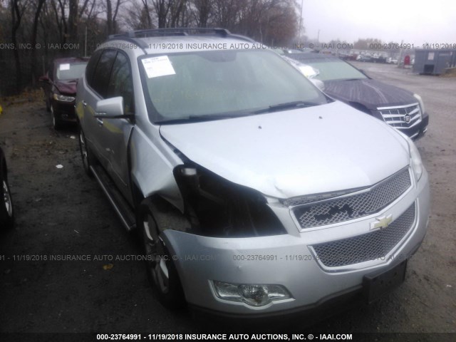 1GNKRLED6BJ405912 - 2011 CHEVROLET TRAVERSE LTZ SILVER photo 1