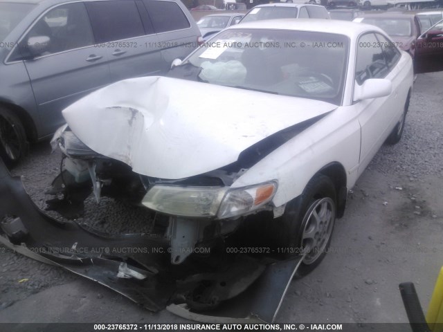 2T1CG22P0YC357324 - 2000 TOYOTA CAMRY SOLARA SE WHITE photo 2