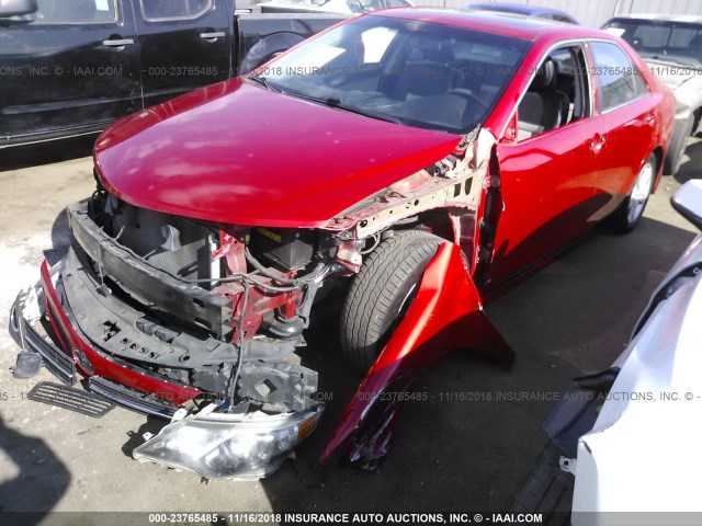 4T1BF1FK6CU605512 - 2012 TOYOTA CAMRY SE/LE/XLE 红色 照片 2