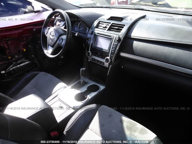 4T1BF1FK6CU605512 - 2012 TOYOTA CAMRY SE/LE/XLE 红色 照片 5