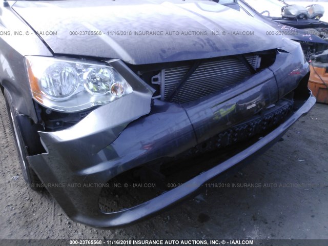 2C4RDGBG0GR125434 - 2016 DODGE GRAND CARAVAN SE GRAY photo 6