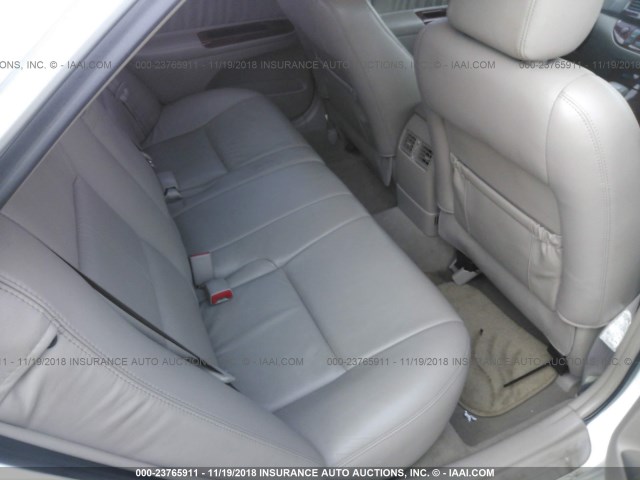 4T1BF30K55U615939 - 2005 TOYOTA CAMRY LE/XLE/SE WHITE photo 8