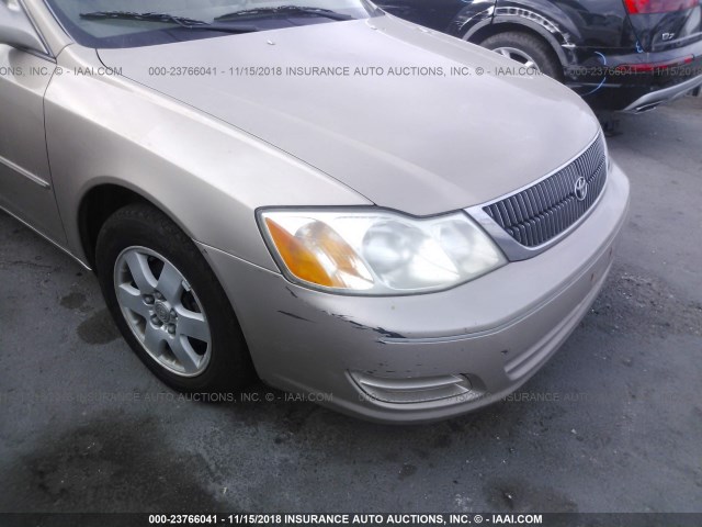 4T1BF28B81U124628 - 2001 TOYOTA AVALON XL/XLS GOLD photo 6