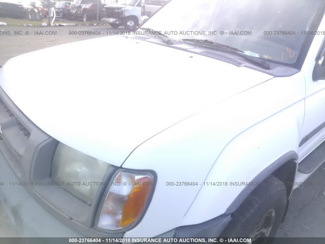 5N1ED28Y01C518976 - 2001 NISSAN XTERRA XE/SE WHITE photo 6