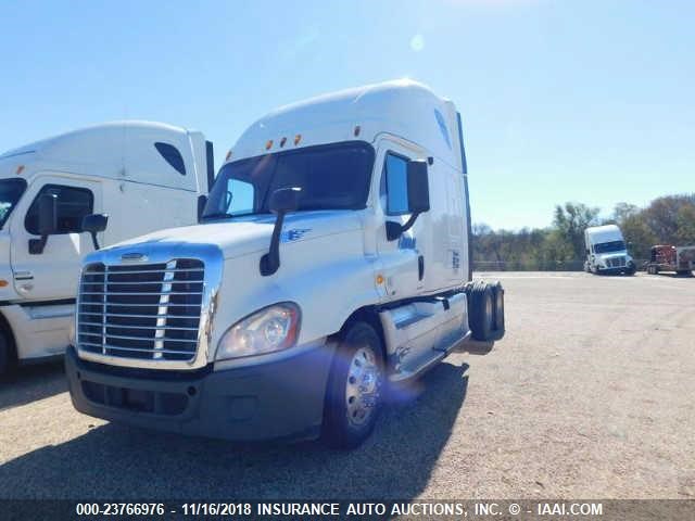 1FUJGLDR5CSBH8822 - 2012 FREIGHTLINER CASCADIA 125  Unknown photo 2