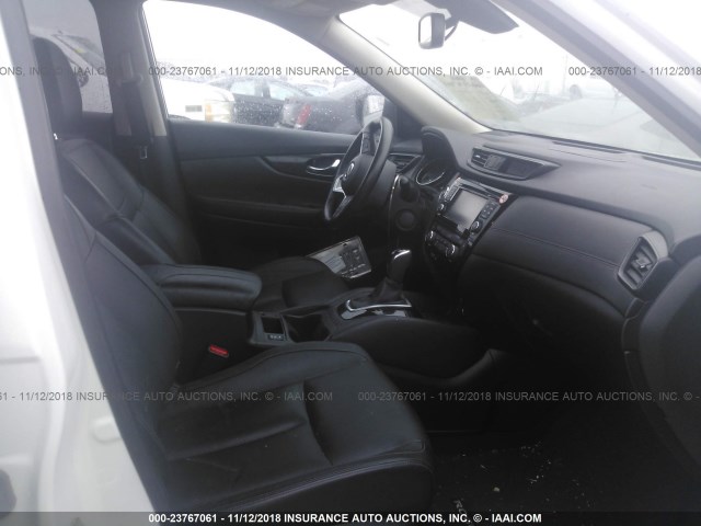 JN8AT2MT6HW405871 - 2017 NISSAN ROGUE S/SL/SV WHITE photo 5