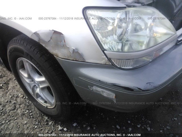 JTJHF10U020260389 - 2002 LEXUS RX 300 SILVER photo 6