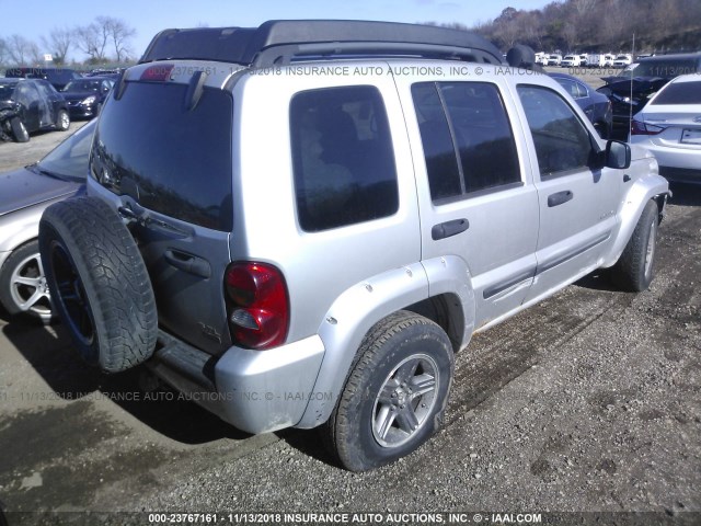 1J4GL38K24W136401 - 2004 JEEP LIBERTY RENEGADE SILVER photo 4