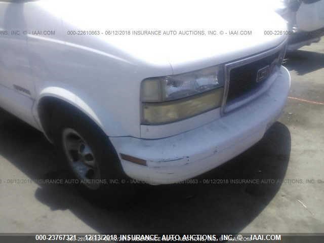 1GKDM19W31B506256 - 2001 GMC SAFARI XT WHITE photo 6