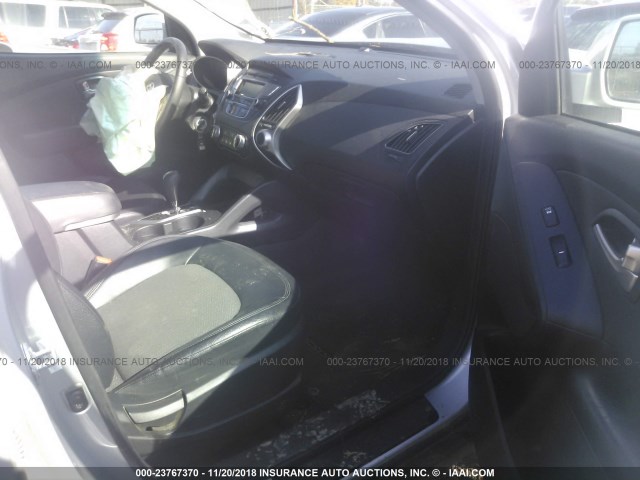 KM8JU3AC8CU520748 - 2012 HYUNDAI TUCSON GLS/LIMITED 银色 照片 5