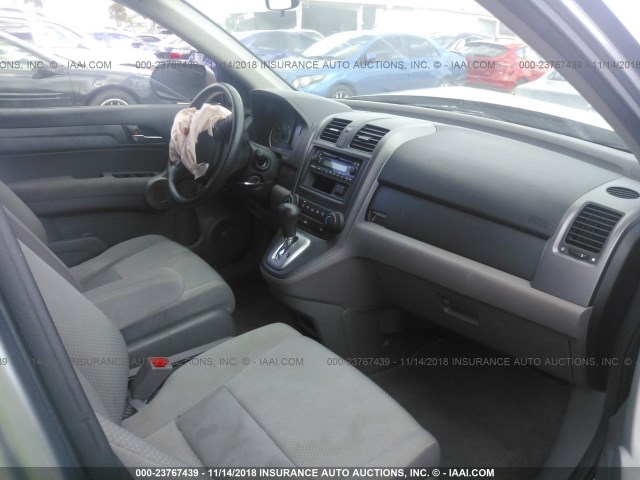 JHLRE38397C066695 - 2007 HONDA CR-V LX SILVER photo 5