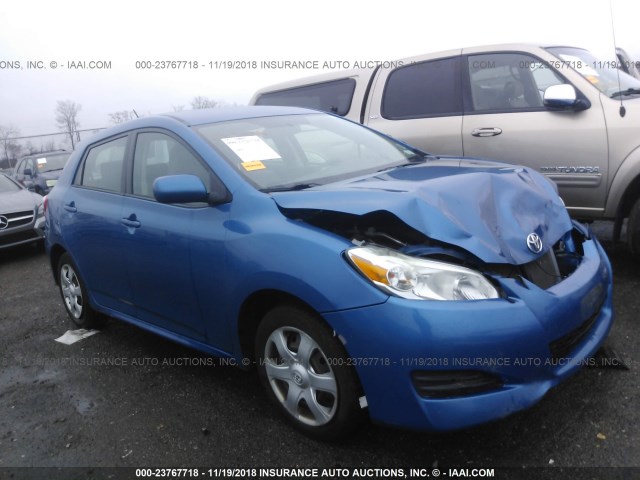 2T1KU4EE7AC204827 - 2010 TOYOTA COROLLA MATRIX  BLUE photo 1
