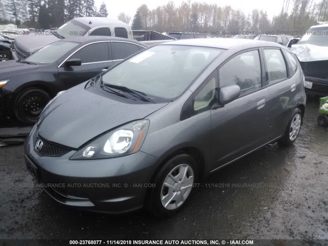 JHMGE8H3XDC074591 - 2013 HONDA FIT GRAY photo 2