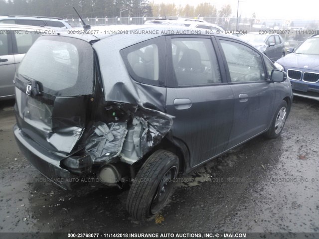 JHMGE8H3XDC074591 - 2013 HONDA FIT GRAY photo 4