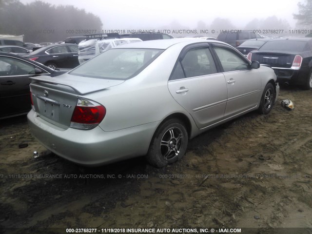 JTDBE32KX63038031 - 2006 TOYOTA CAMRY LE/XLE 银色 照片 4