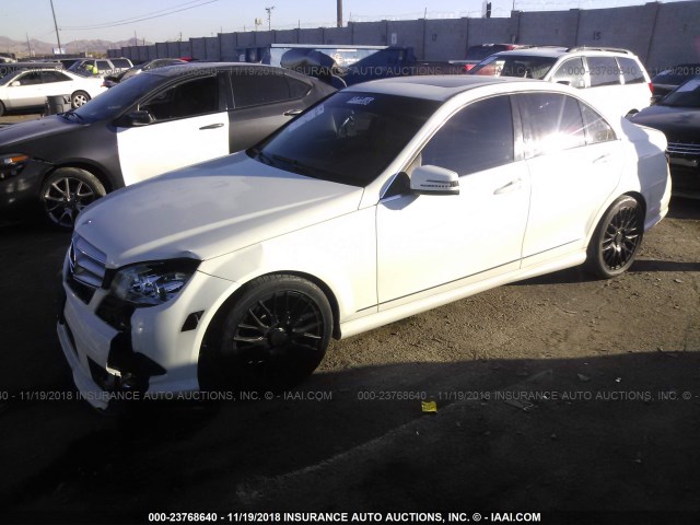 WDDGF5EB1AR090007 - 2010 MERCEDES-BENZ C 300 WHITE photo 2