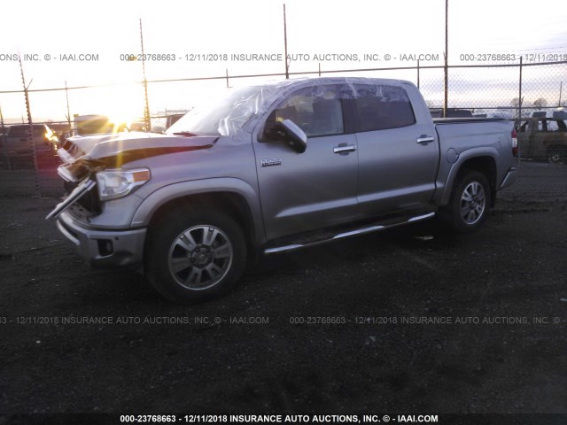 5TFAW5F13GX524020 - 2016 TOYOTA TUNDRA CREWMAX 1794/PLATINUM GRAY photo 2