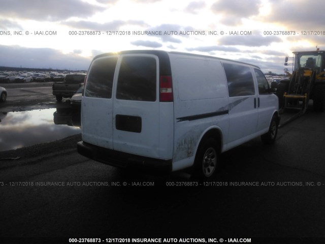 1GCSGAFX9B1136672 - 2011 CHEVROLET EXPRESS G1500  WHITE photo 4