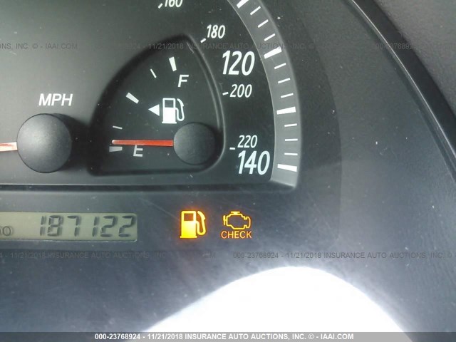 4T1BE32K72U537286 - 2002 TOYOTA CAMRY LE/XLE/SE SILVER photo 7