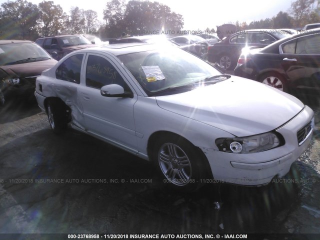 YV1RS592382681347 - 2008 VOLVO S60 2.5T WHITE photo 1