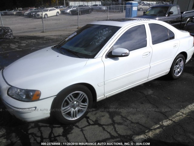 YV1RS592382681347 - 2008 VOLVO S60 2.5T WHITE photo 2