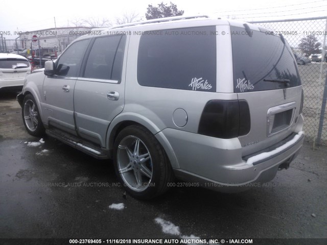 5LMFU28R73LJ20824 - 2003 LINCOLN NAVIGATOR Күміс фото 3