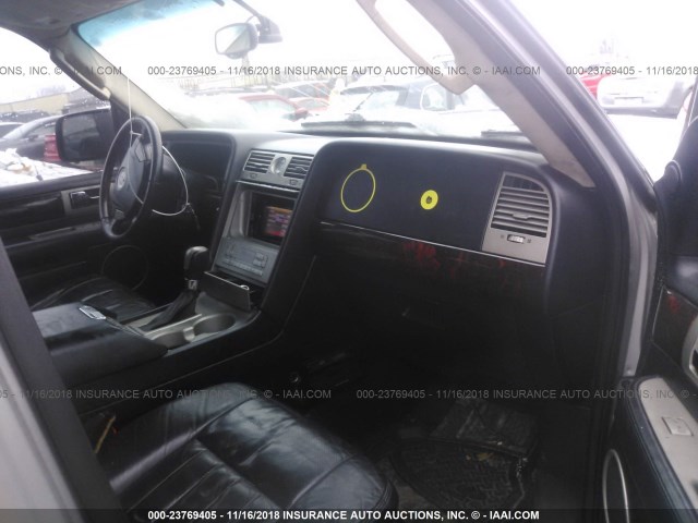 5LMFU28R73LJ20824 - 2003 LINCOLN NAVIGATOR Күміс фото 5