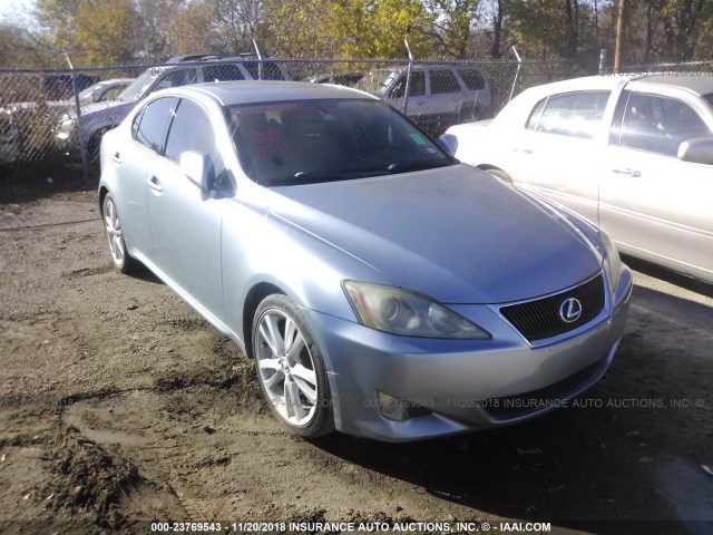 JTHBE262672012102 - 2007 LEXUS IS 350 BLUE photo 1