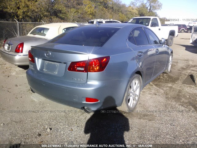 JTHBE262672012102 - 2007 LEXUS IS 350 BLUE photo 4