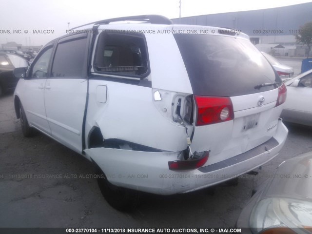 5TDKK4CC7AS313979 - 2010 TOYOTA SIENNA CE/LE WHITE photo 3