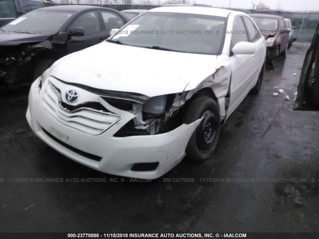 4T4BF3EK6AR067717 - 2010 TOYOTA CAMRY SE/LE/XLE WHITE photo 6