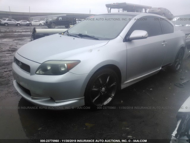 JTKDE177950008545 - 2005 TOYOTA SCION TC 银色 照片 2