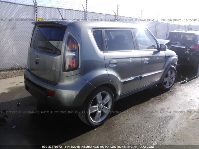 KNDJT2A24A7076692 - 2010 KIA SOUL +/!/SPORT GRAY photo 4