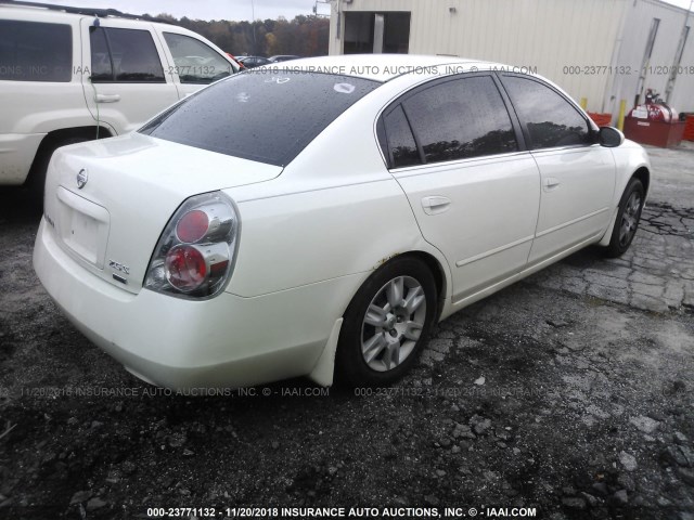 1N4AL11D66N317320 - 2006 NISSAN ALTIMA S/SL WHITE photo 4