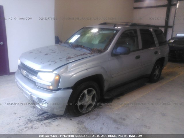 1GNDT13S772255780 - 2007 CHEVROLET TRAILBLAZER LS/LT TAN photo 2