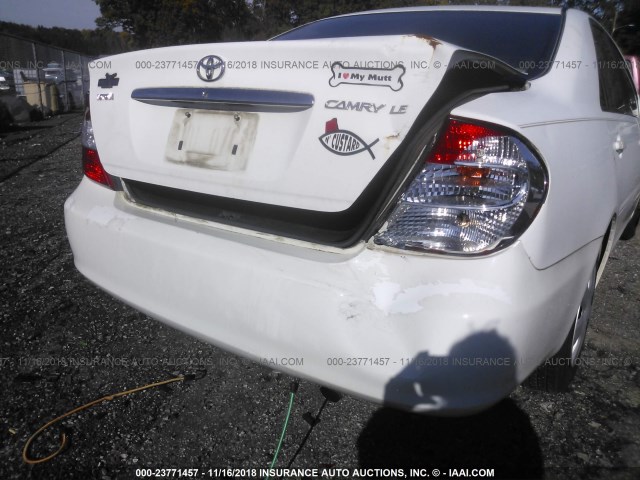 4T1BE32K32U033933 - 2002 TOYOTA CAMRY LE/XLE/SE WHITE photo 6
