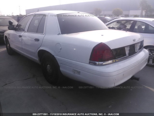 2FDHP719X4X152212 - 2004 FORD CROWN VICTORIA POLICE INTERCEPTOR WHITE photo 3