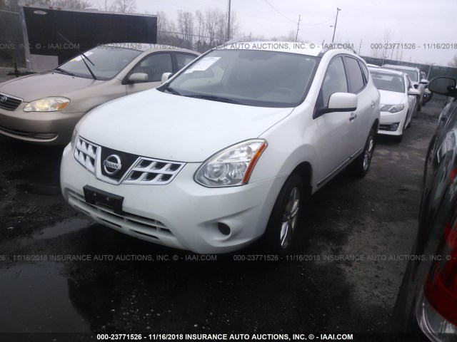 JN8AS5MT6DW523238 - 2013 NISSAN ROGUE S/SV WHITE photo 2