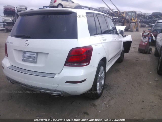 WDCGG5HB3EG278333 - 2014 MERCEDES-BENZ GLK 350 WHITE photo 4