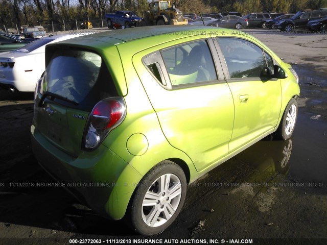 KL8CA6S91EC521252 - 2014 CHEVROLET SPARK LS GREEN photo 4