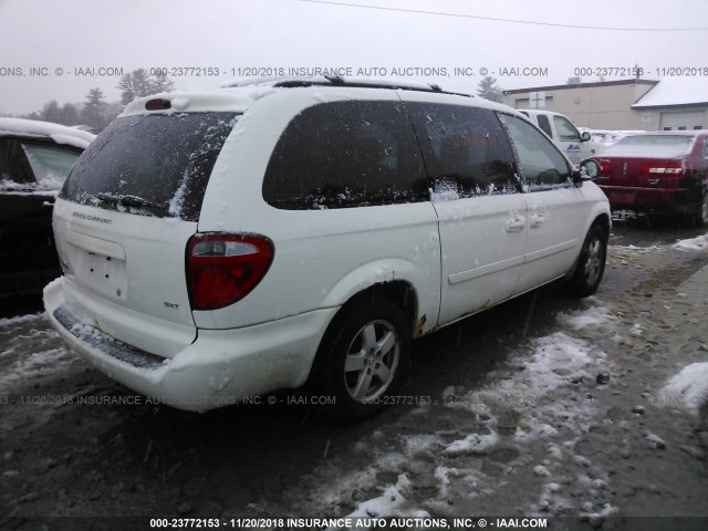 2D4GP44L66R920688 - 2006 DODGE GRAND CARAVAN SXT WHITE photo 4