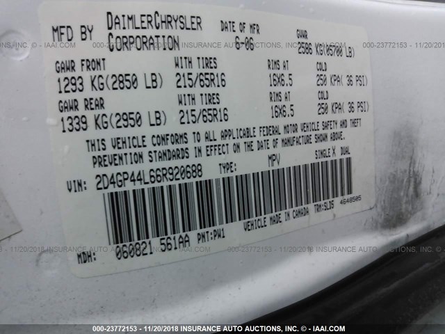 2D4GP44L66R920688 - 2006 DODGE GRAND CARAVAN SXT WHITE photo 9